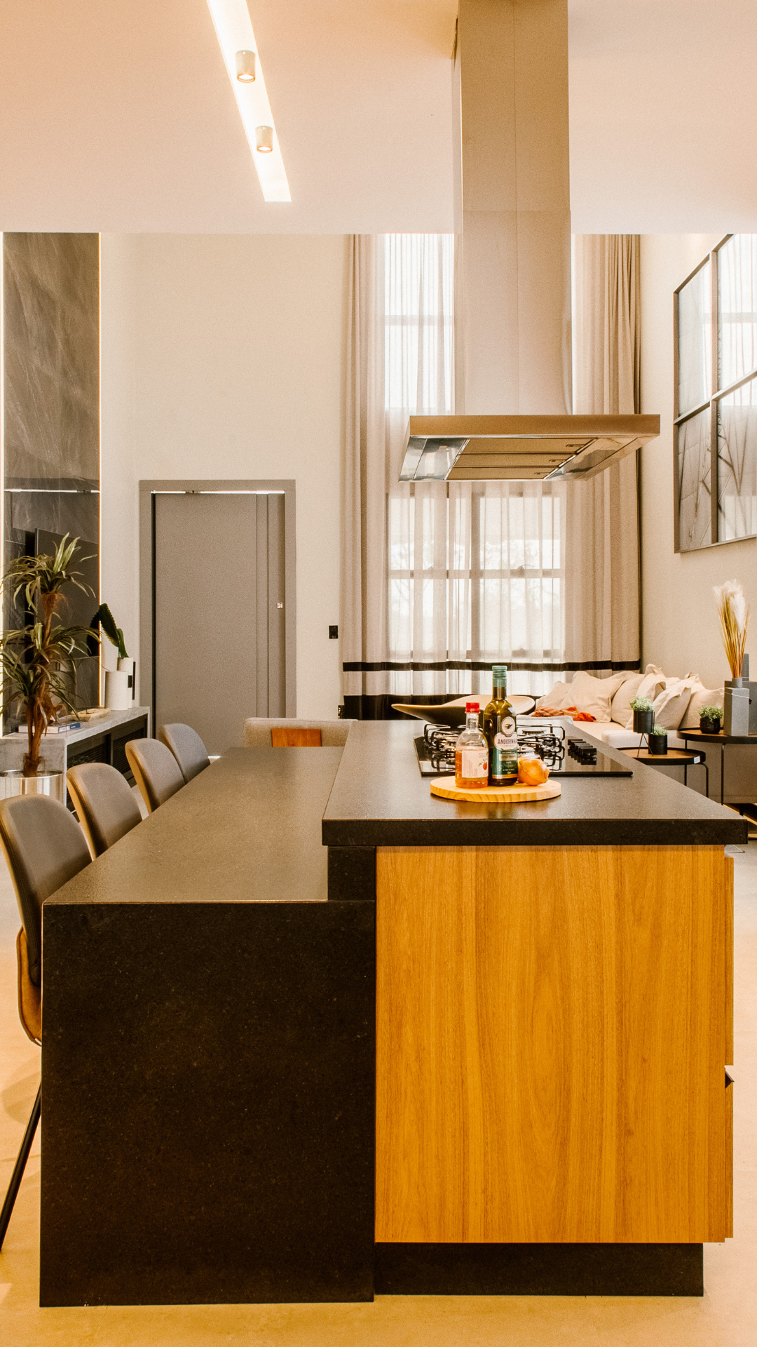 side view of sitting area near kitchen